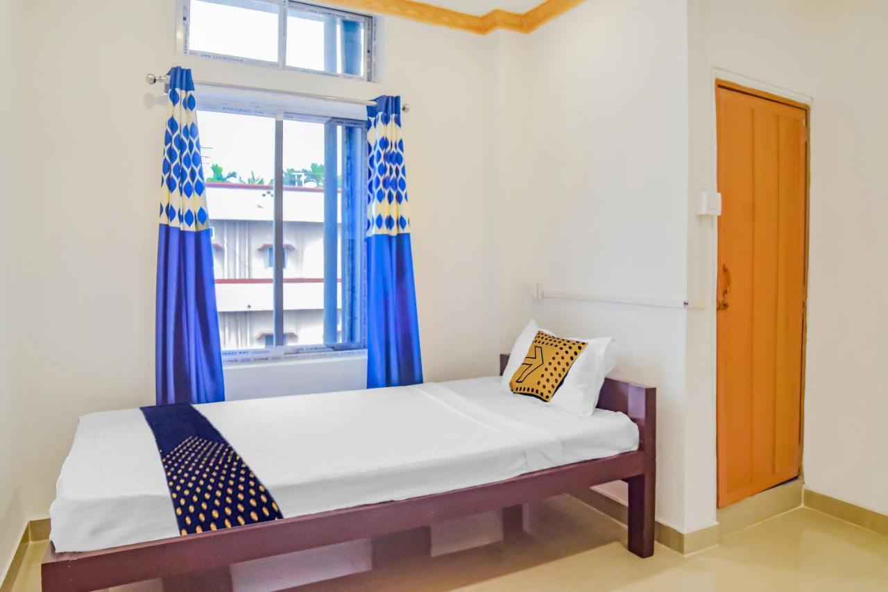 Spot On Nirvaan Guest House Kaharpara Exterior photo